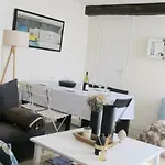 1 Bedroom # Louvre At The Corner